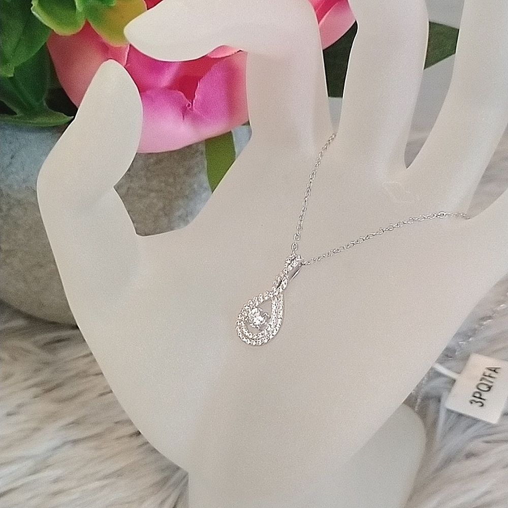 2/$30💕 BNWT Charmed Aroma Sterling Silver Adjustable Necklace